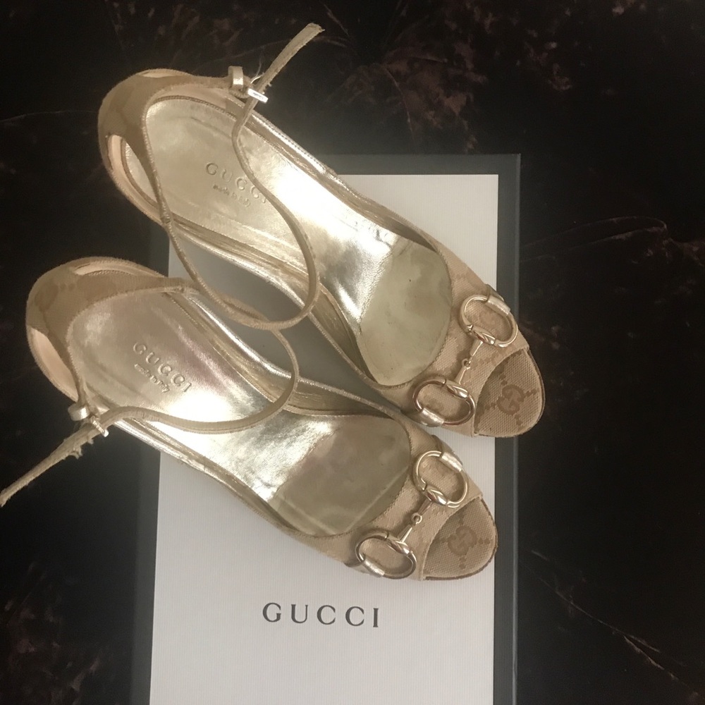 Authentic Gucci Horsebit Wedge size 7.5